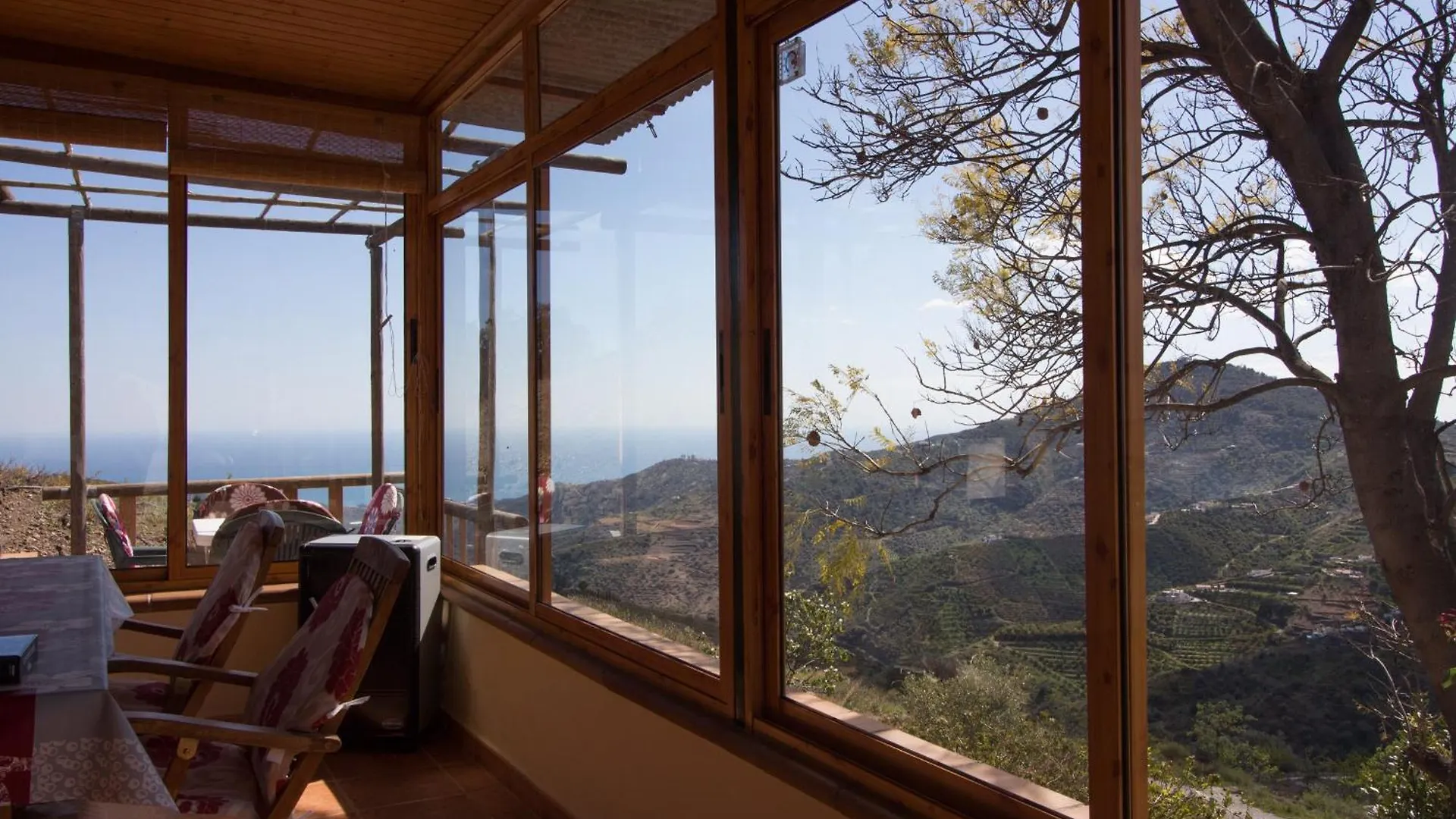 Sea View Countryside Home 콤페타 아파트